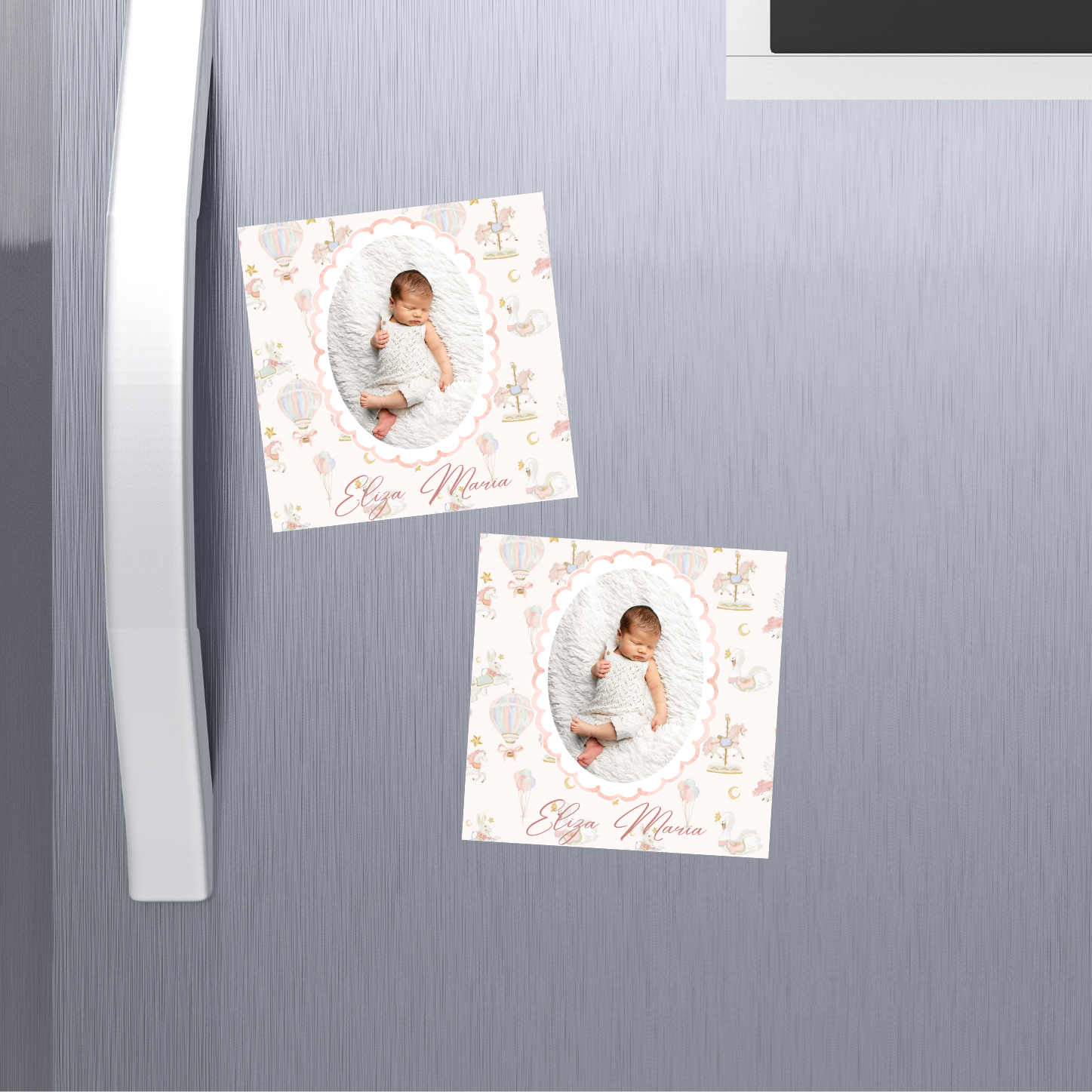 mărturie botez magnet 8x8 cm "carusel și baloane" – cu fotografie, carton suport și folie transparentă
